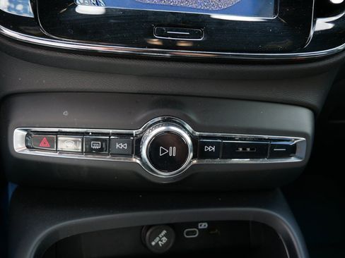 Used 2023 Volvo XC40 Recharge Ultimate w/ Protection Package Premier AWD/4WD image 16