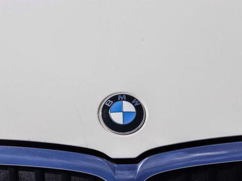 Used 2020 BMW 330i Sedan w/ Convenience Package RWD image 13