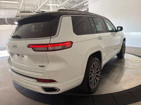 Used 2025 Jeep Grand Cherokee L Summit AWD/4WD image 3