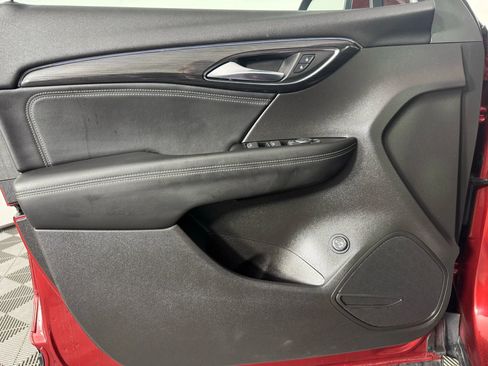 Used 2023 Buick Envision Preferred image 39