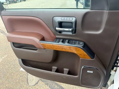 Certified 2018 Chevrolet Silverado 2500 High Country w/ Duramax Plus Package AWD/4WD image 21