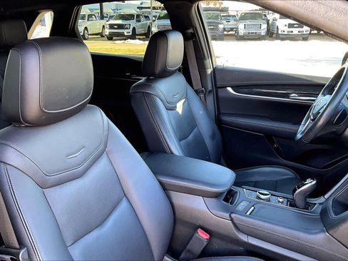 Used 2021 Cadillac XT5 Premium Luxury image 10