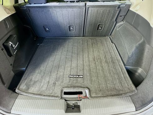 Certified 2023 Nissan Rogue SV AWD/4WD image 31