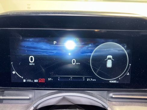 Used 2024 Kia Carnival SX image 2