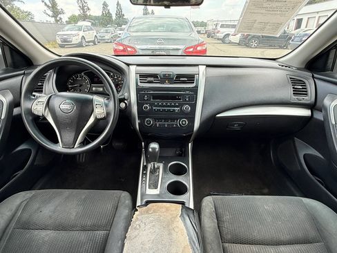 Used 2015 Nissan Altima 2.5 S w/ Power Driver Seat Package FWD image 3