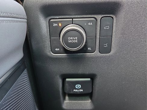 New 2026 Ford Expedition Active image 19