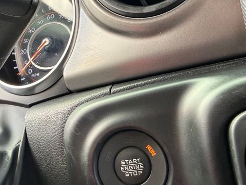Used 2022 Jeep Wrangler Sport AWD/4WD image 22