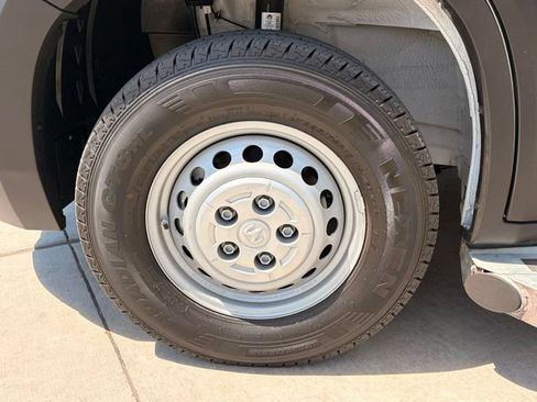 Used 2025 RAM ProMaster 2500 w/ U-Haul Equipment Group FWD image 5