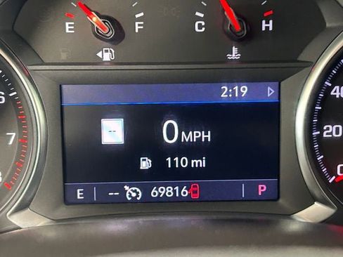 Used 2023 GMC Acadia SLT FWD image 19