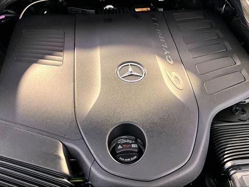 New 2026 Mercedes-Benz GLS 450 4MATIC image 15