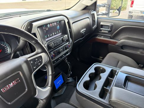 Used 2019 GMC Sierra 3500 SLE w/ SLE Fleet Preferred Package AWD/4WD image 13