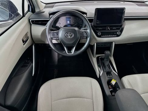 Used 2023 Toyota Corolla Cross LE FWD image 10