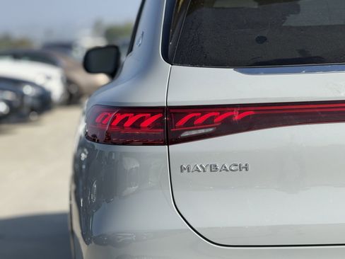 New 2025 Mercedes-Benz Maybach EQS 680 4MATIC image 8