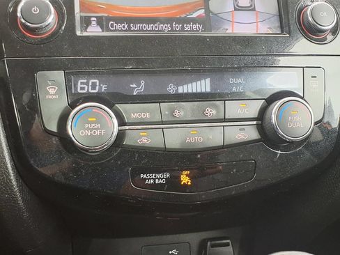 Used 2019 Nissan Rogue SL AWD/4WD image 23