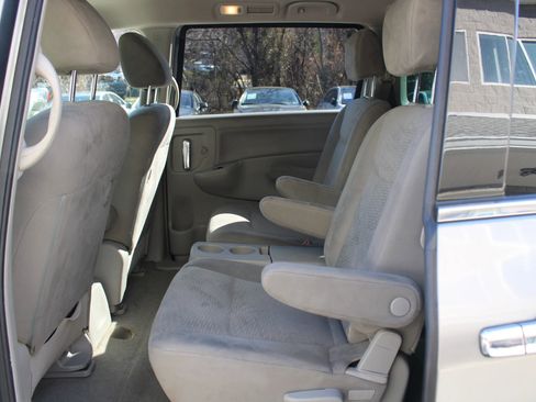 Used 2015 Nissan Quest S image 22