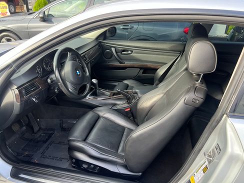 Used 2011 BMW 328i xDrive Coupe image 9