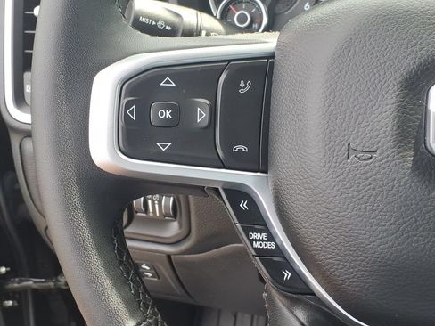 Used 2025 RAM 1500 Big Horn AWD/4WD image 11