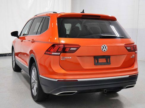 Used 2018 Volkswagen Tiguan SEL Premium AWD/4WD image 3