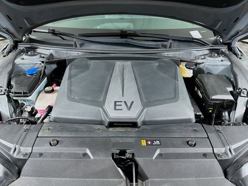 Used 2023 Kia EV6 Wind w/ Wind Technology Package RWD image 33