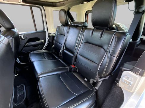 Used 2023 Jeep Wrangler Unlimited Sahara w/ Safety Group AWD/4WD image 19
