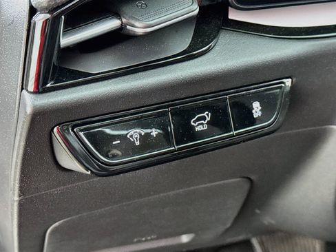 Used 2025 Kia Niro Wind w/ Wind Preserve Package FWD image 13