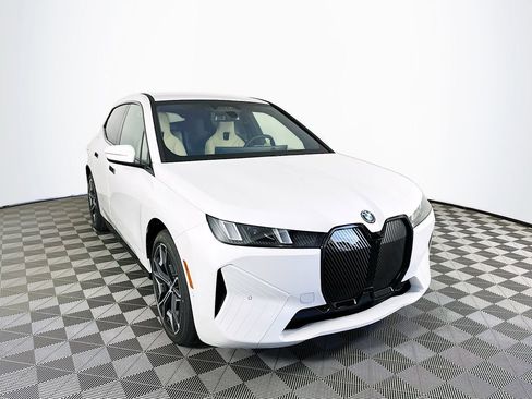 New 2026 BMW iX xDrive45 image 2