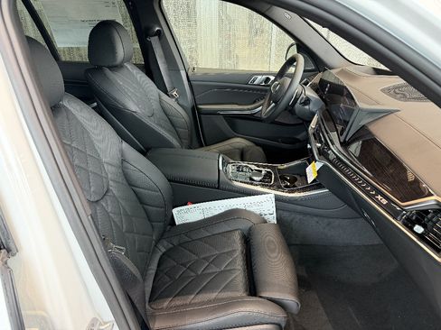New 2026 BMW X5 xDrive40i AWD/4WD image 14