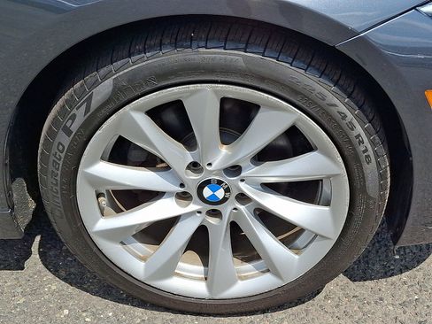 Used 2018 BMW 320i xDrive Sedan w/ Convenience Package AWD/4WD image 9