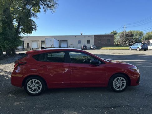 Certified 2025 Subaru Impreza 2.0i image 9