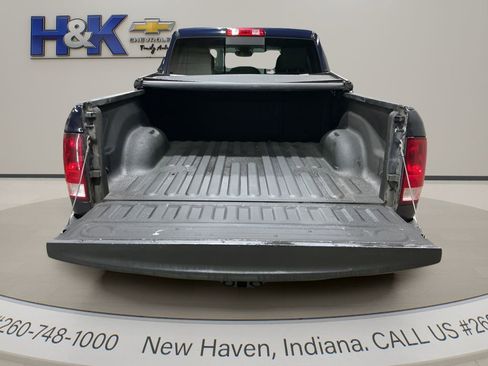Used 2015 RAM 1500 Classic SLT image 9