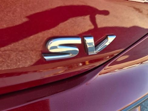 Used 2022 Nissan Kicks SV image 12