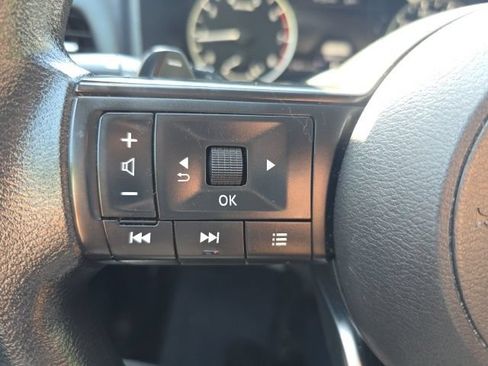 Used 2024 Nissan Rogue SV AWD/4WD image 25