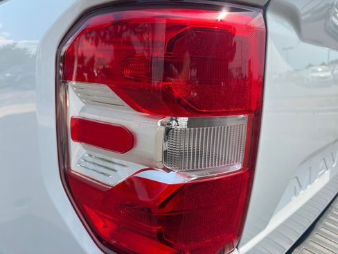 Used 2023 Ford Maverick XL FWD image 18