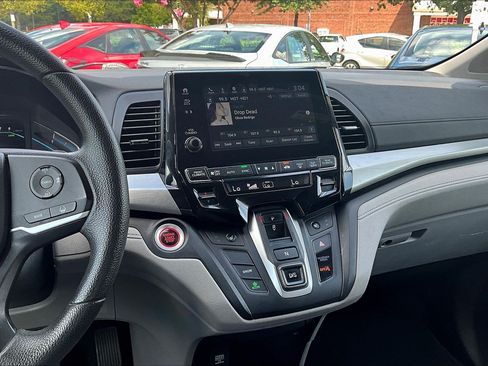 Used 2019 Honda Odyssey EX image 6