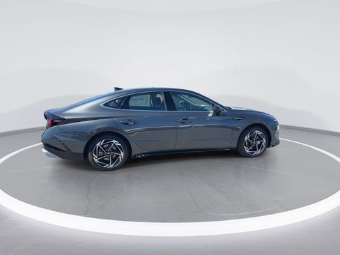 New 2026 Hyundai Sonata SEL FWD image 8