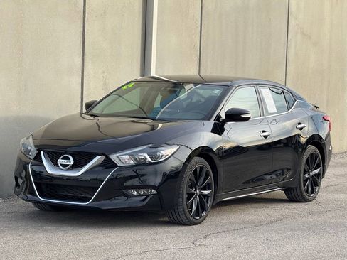 Used 2017 Nissan Maxima SR w/ Midnight Edition image 26