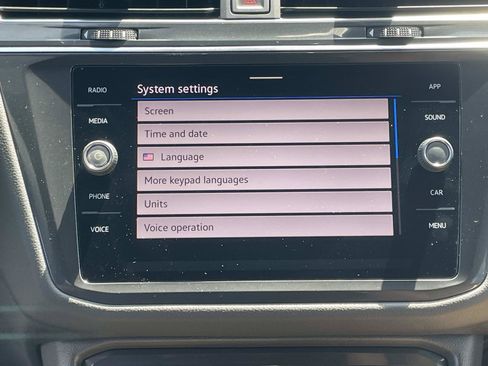Certified 2022 Volkswagen Tiguan SE AWD/4WD image 15