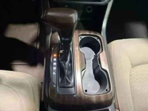 Used 2019 GMC Canyon SLE w/ SLE Convenience Package image 49