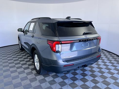 Used 2025 Ford Explorer Active image 5