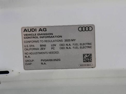 Used 2023 Audi e-tron GT Premium Plus AWD/4WD image 28