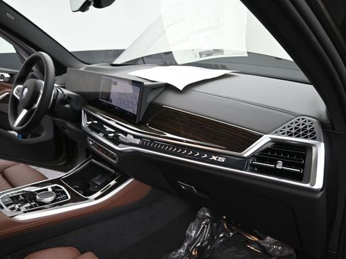 New 2026 BMW X5 xDrive50e AWD/4WD image 25