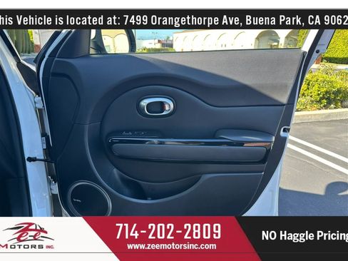 Used 2016 Kia Soul + w/ Audio Package FWD image 44