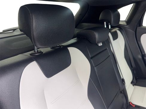 Used 2022 Mercedes-Benz GLA 35 AMG 4MATIC image 39