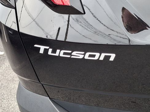 Used 2025 Hyundai Tucson SE AWD/4WD image 30