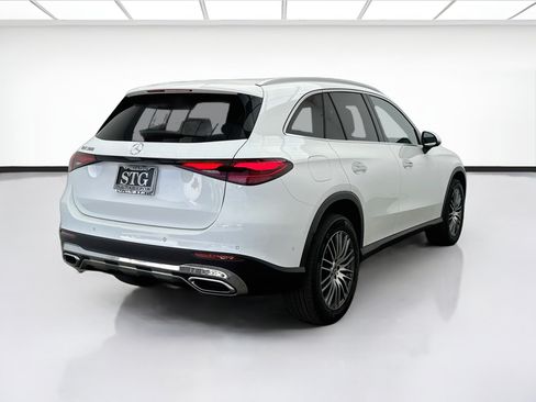 Used 2025 Mercedes-Benz GLC 300 image 4