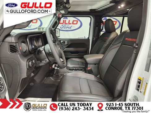 Used 2025 Jeep Wrangler Unlimited Rubicon image 19