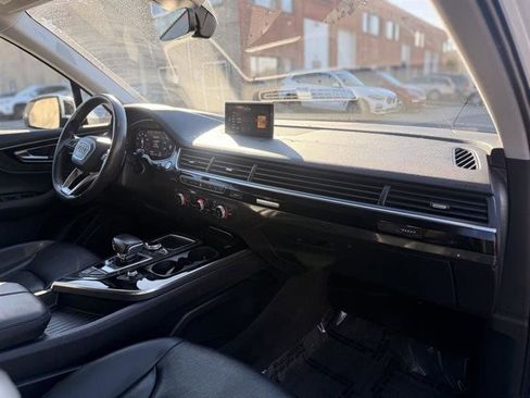 Used 2018 Audi Q7 3.0T Premium Plus image 10