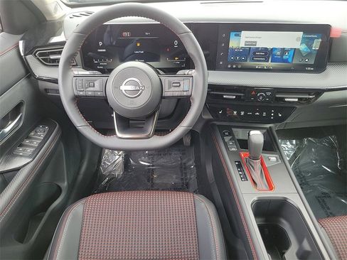 New 2026 Nissan Kicks SR w/ SR Premium Package image 3