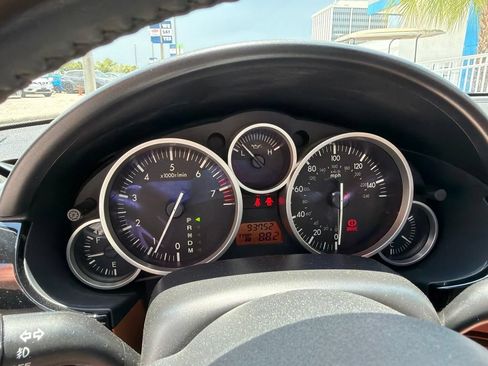 Used 2007 MAZDA MX-5 Miata Grand Touring w/ Premium Pkg RWD image 13
