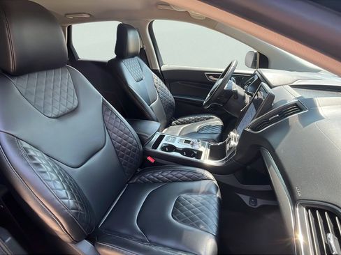 Used 2024 Ford Edge Titanium AWD/4WD image 20